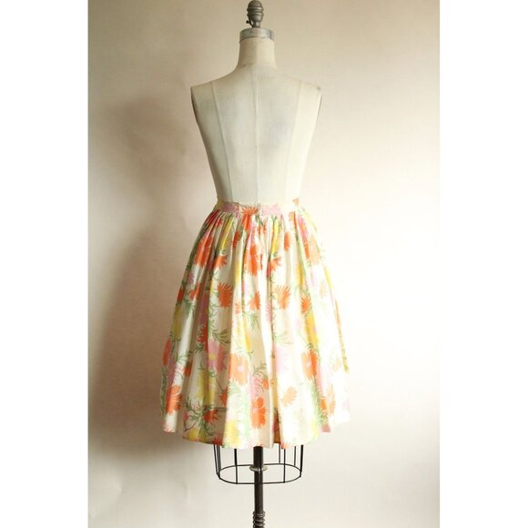 Vintage 1960s Skirt, Silk Full Circle Pastel Floral Pleated - Picture 9 of 10